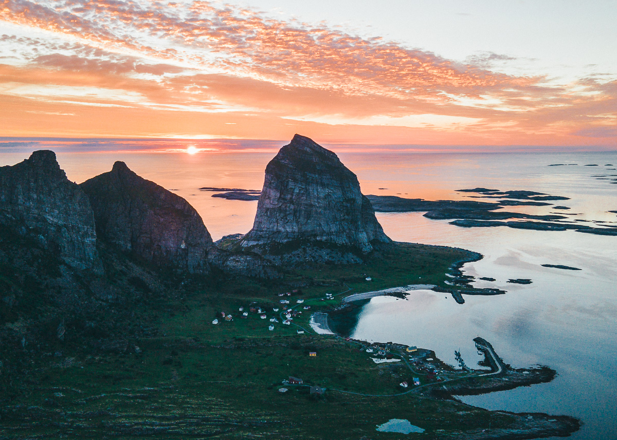Sanna, Træna